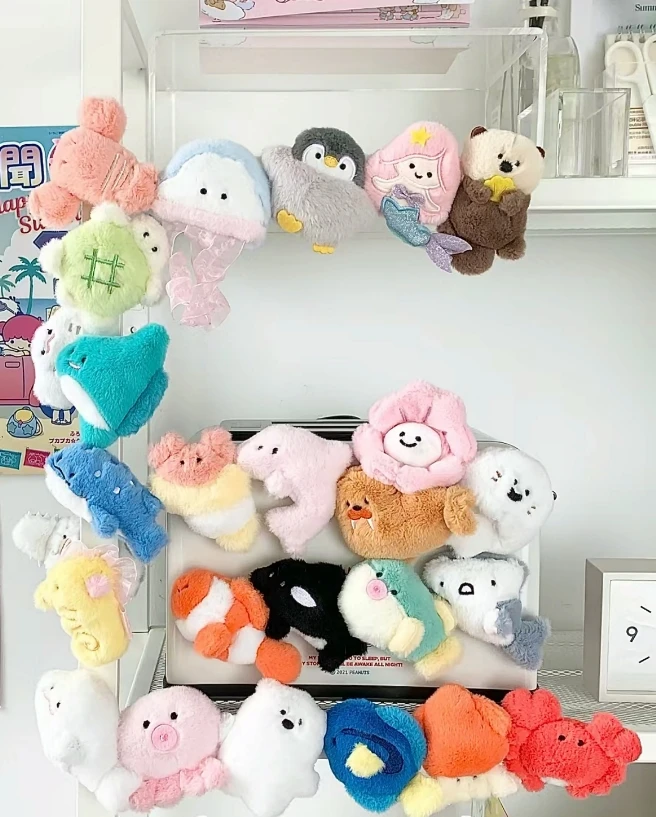 正版小小水族馆海洋动物毛绒冰箱贴盲袋日系可爱洞洞板装饰磁力贴