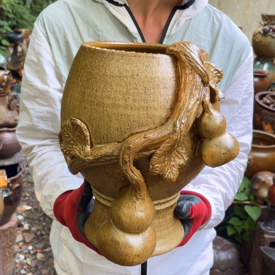 红陶20CM（含）-50CM（不含）高26 口17有孔