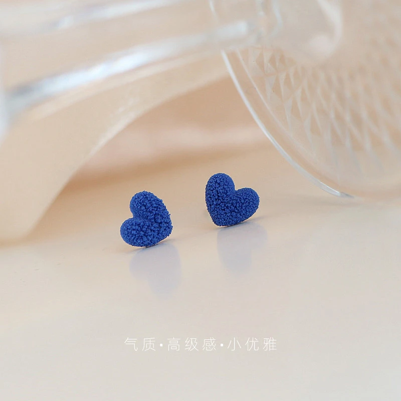 S925银针小众磨砂秋克莱因蓝爱心耳钉女年新款潮耳饰品