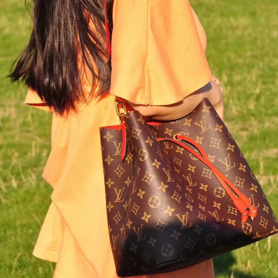 95新 LouisVuitton/路易威登 心选奢品/LV 红桶 芯片款