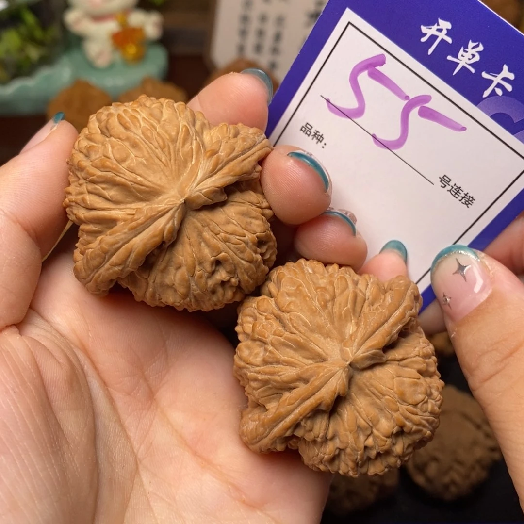 文玩核桃把件55全品闷白4.5
