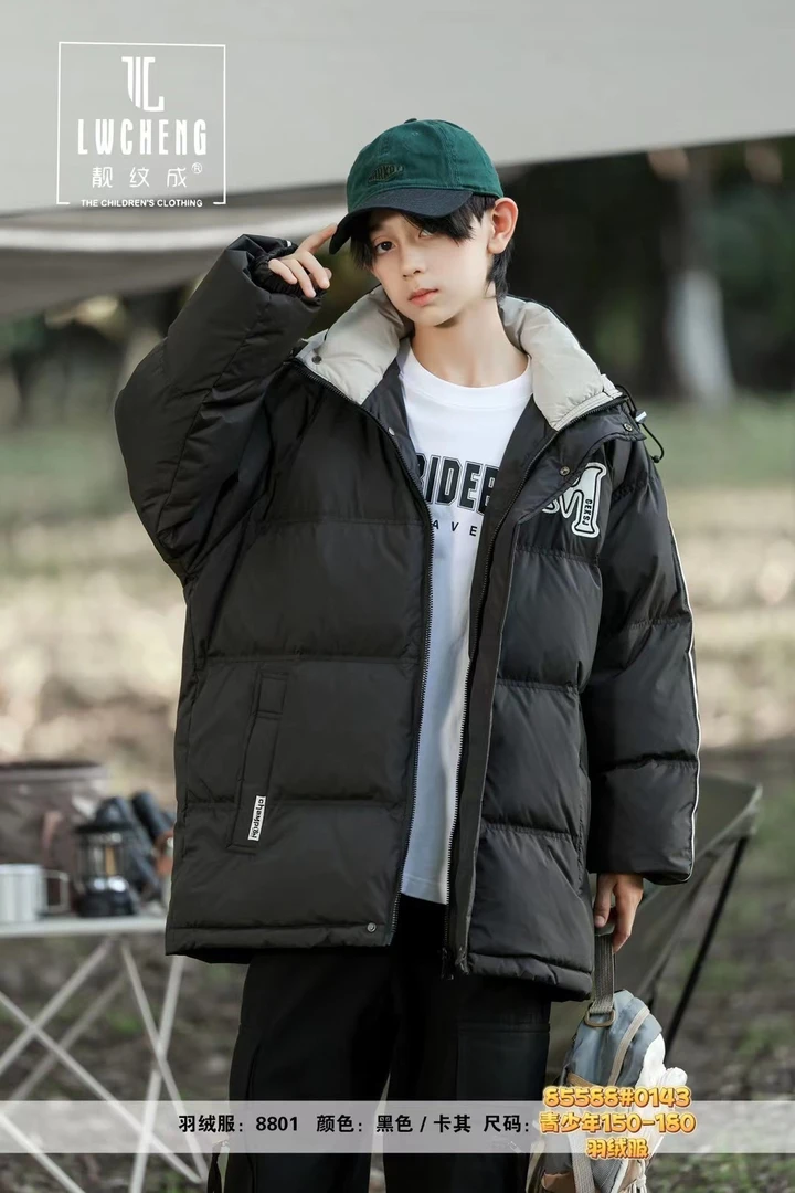 青少年宽松时尚羽绒服