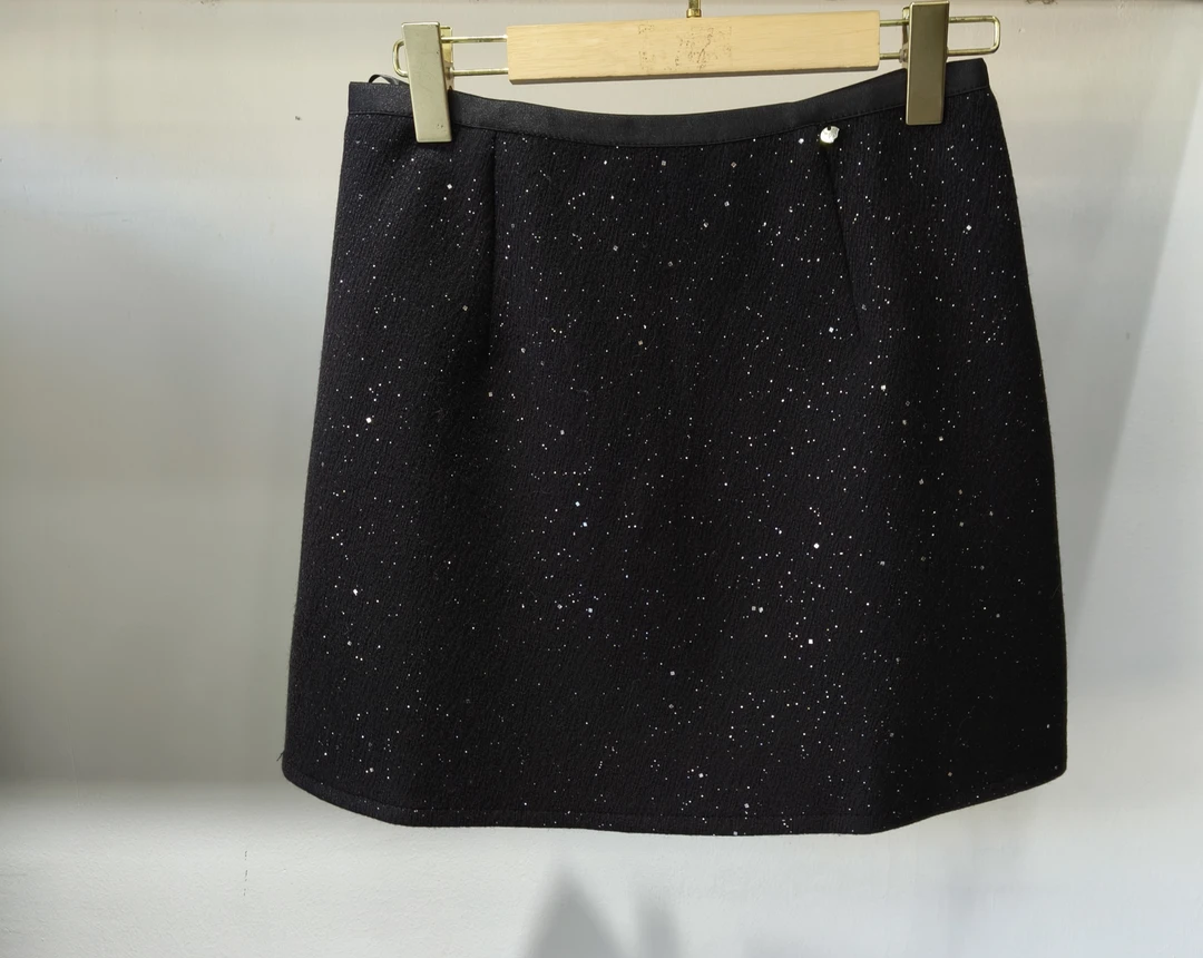 高腰显瘦A字包臀半身裙韩系高级感冬季新款小香风