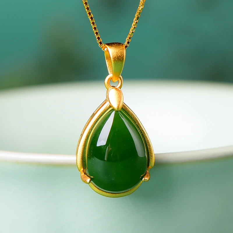 天然正品和田玉碧玉项链女 银镶简约水滴玉石吊坠玉坠 提亮肤色
