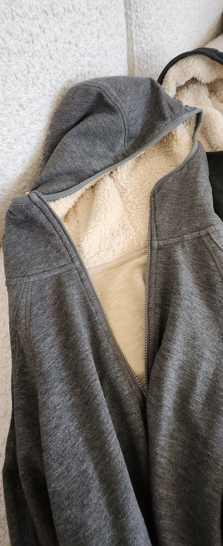 JSR studio【纸片人】设计修身连帽加厚套头插手外套