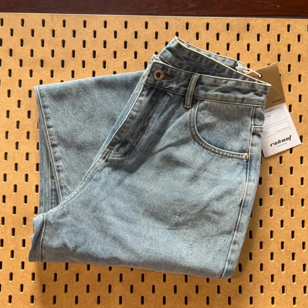 浅色百搭爆好看宽松直筒牛仔裤2122