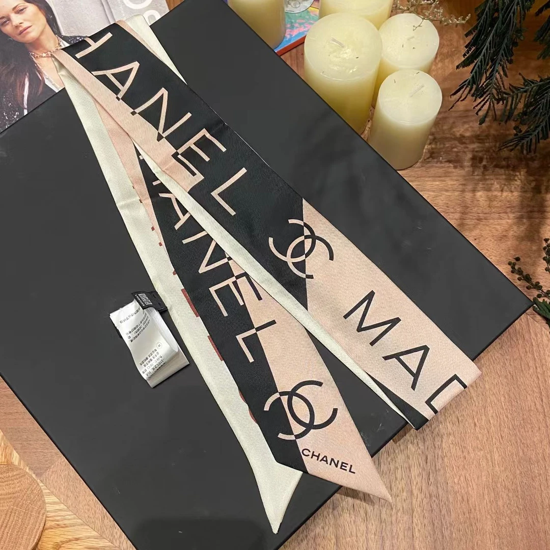 全新未使用 Chanel/香奈儿 壹臻全新24k黑粉拼色字母发带55865040