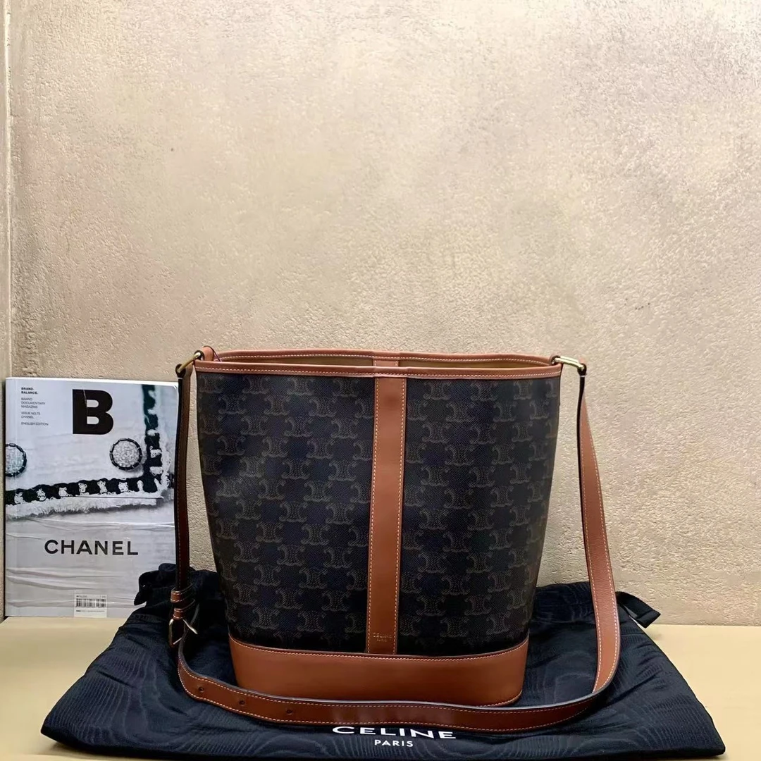 95新  壹臻中古/ Celine老花水桶中号 50226564