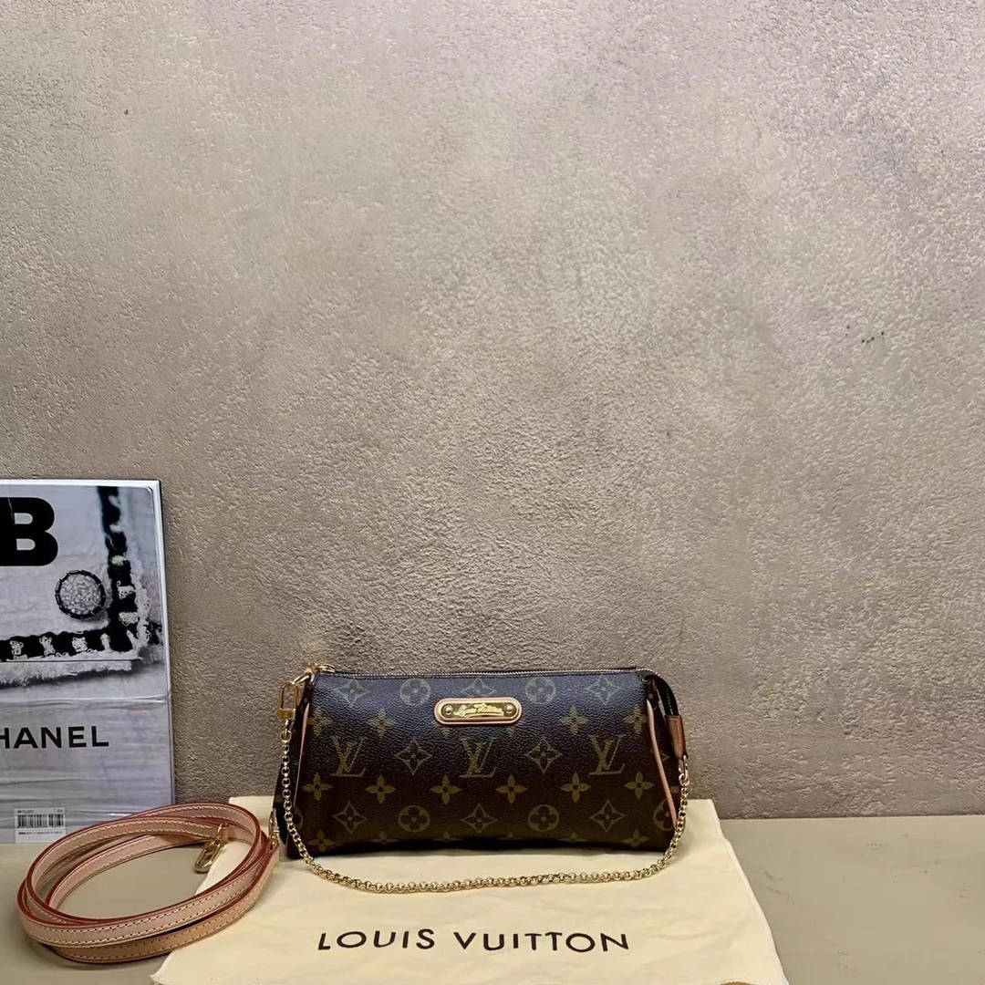 95新 壹臻中古/lv 老花eva斜挎包/ 87200740