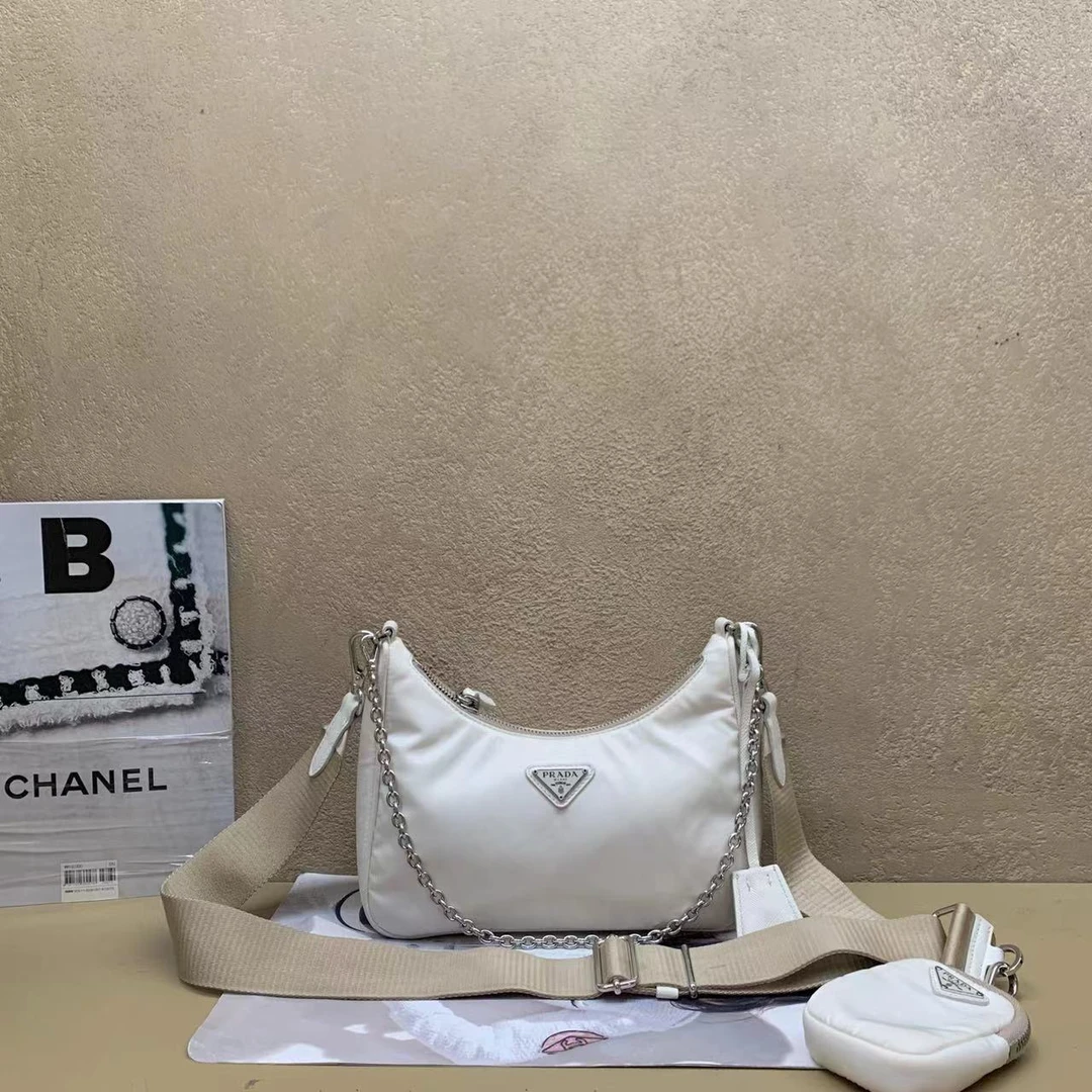 95新 Prada/普拉达 壹臻中古/Prada 白色尼龙三合- 36385656