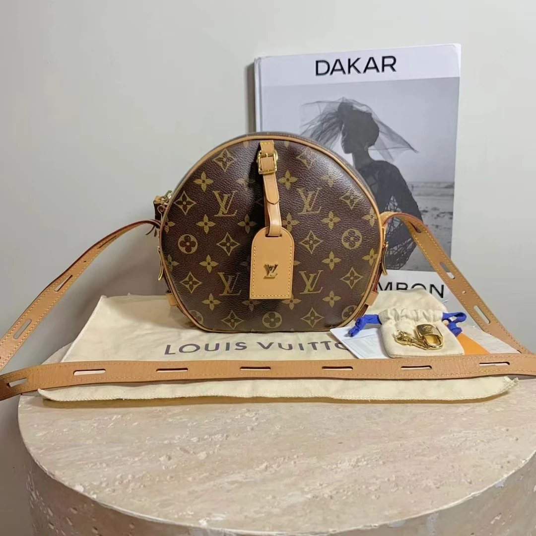 95新 LouisVuitton/路易威登 壹臻中古/老花软圆饼大号 24367176