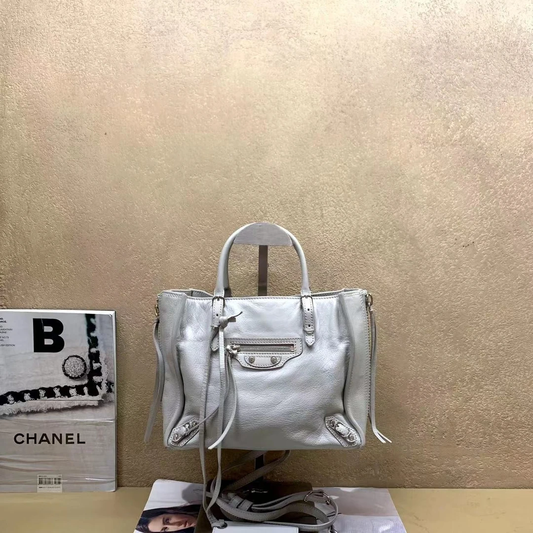 95新  壹臻中古/巴黎世家海鸥灰机车minitote /56997490