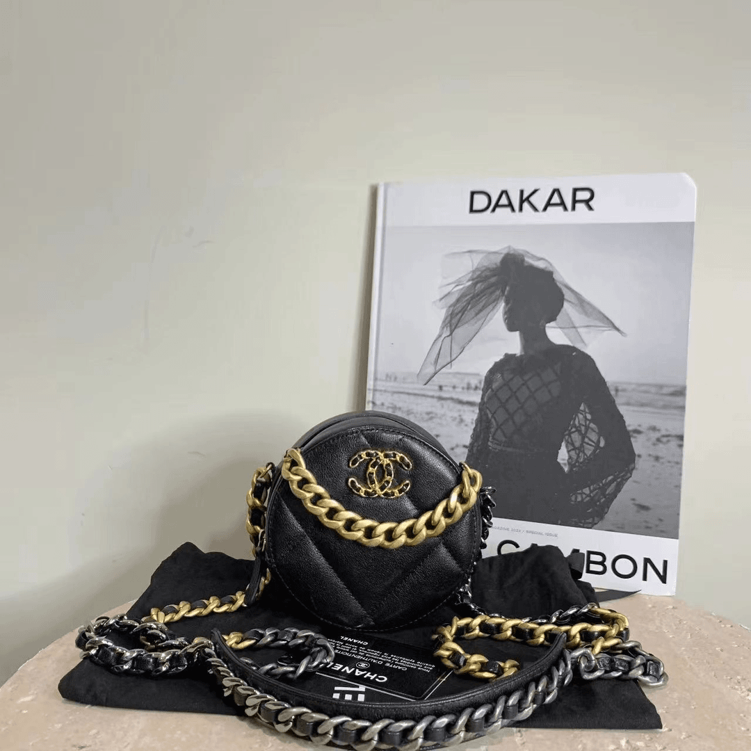 95新 Chanel/香奈儿 定金壹臻中古/黑金19bag圆饼 29开 20977270