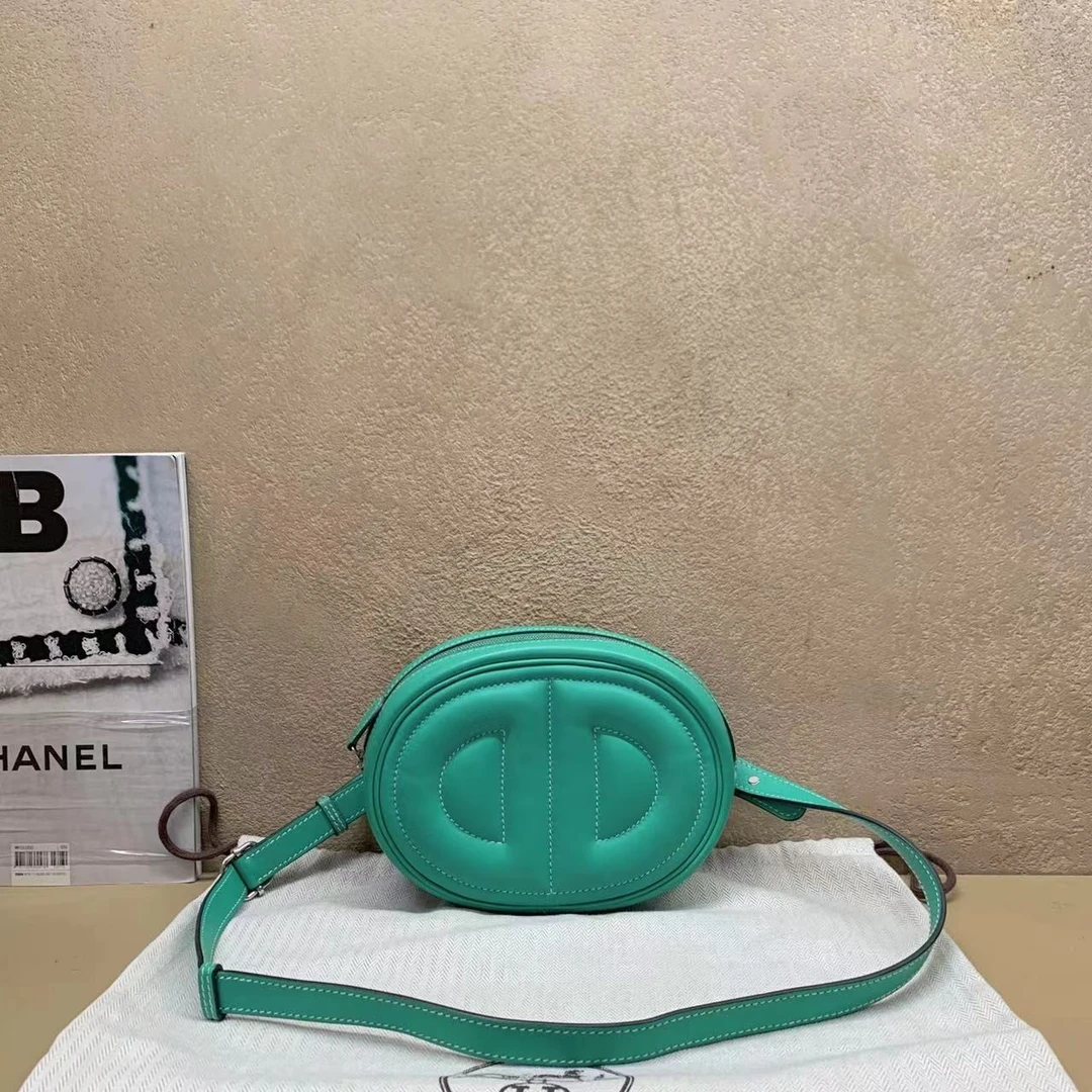 95新  壹臻中古/Hermes 竹子绿银扣猪鼻子腰包Y 划 30914053