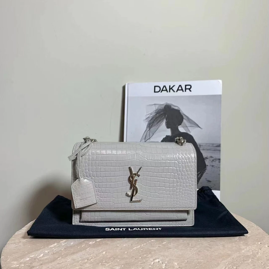 95新 YSL/圣罗兰 壹臻中古/ ysl 浅灰色急纹日落包中号 90463537