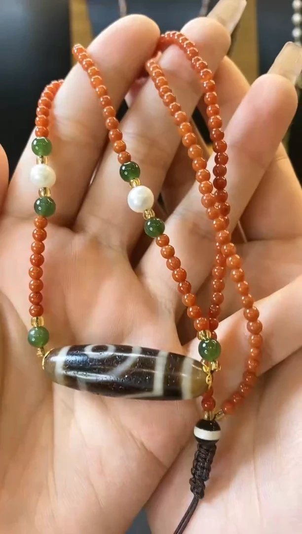 【闪购商品】玛瑙/玉髓颈饰18K金镶嵌Q22250多样性上肯二眼锁骨链