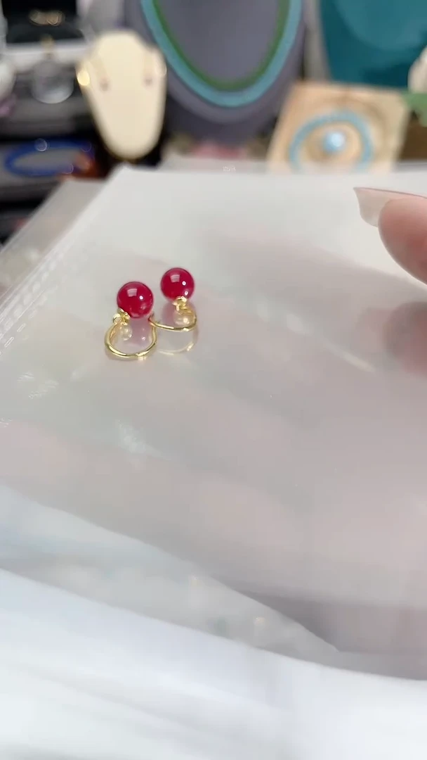 【闪购商品】红宝石耳饰银S925镶嵌圆耳钩69