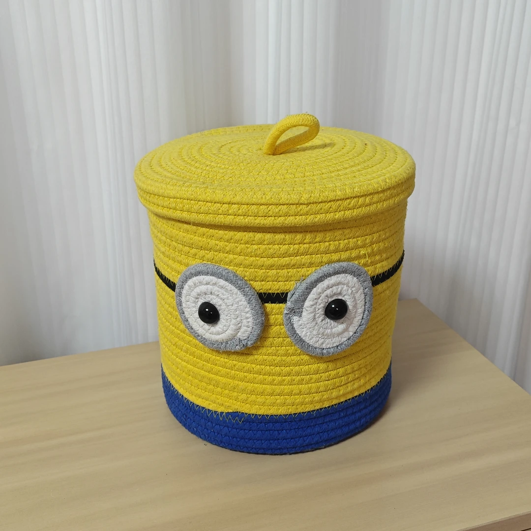 可爱小白兔手提收纳篮毛绒可爱带耳朵家用收纳冬季新款可爱零食筐