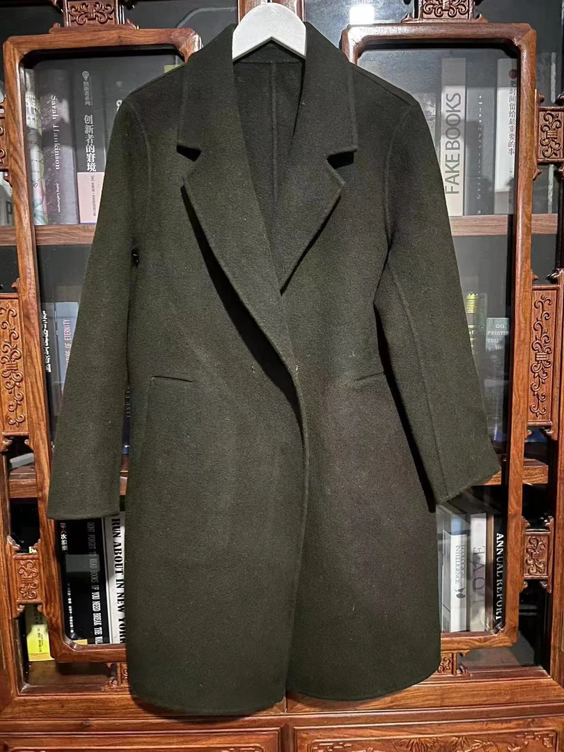 X831-840直播间主播手里衣服为准 工厂样衣 撤柜样衣