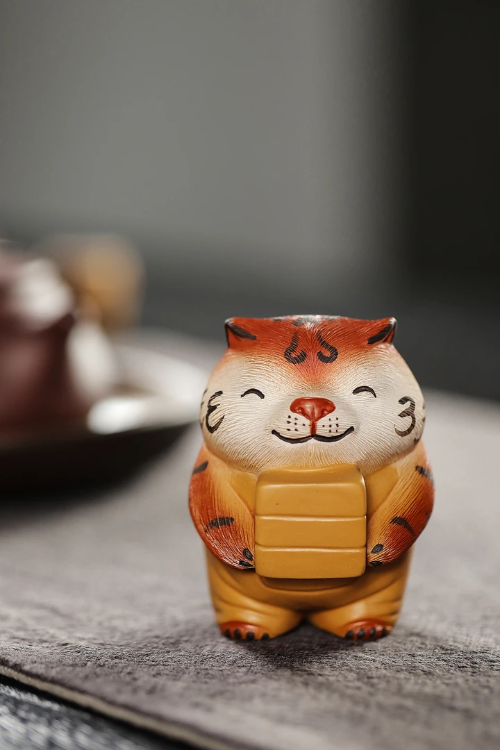 小懒匠赵永辉老师紫砂茶宠～搬砖老虎