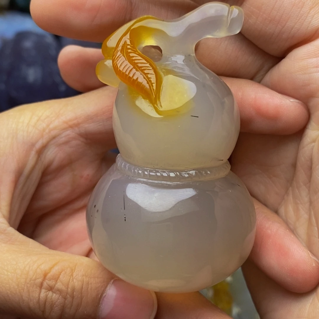 玛瑙/玉髓手把件未镶嵌