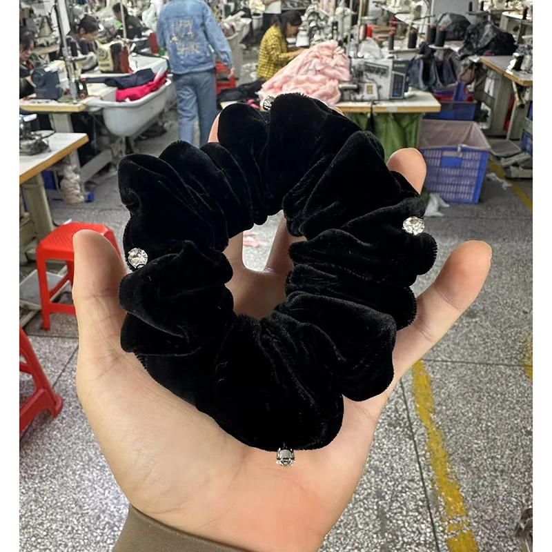 WA2236真丝桑蚕丝丝绒钉珠发圈女士小香风黑色简约ins高弹力