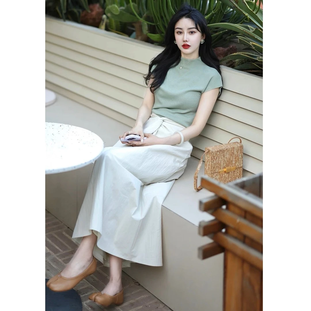 白色圆领正肩短袖t恤女夏修身性感辣妹短款内搭半袖针织上衣夏季