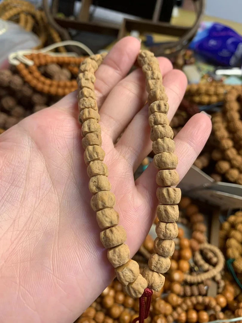 百香籽柏香手持小单圈0.8手持左右藏区百香籽手串单圈