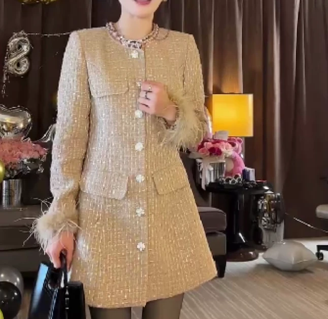 2024冬季新款时尚女装网红高级感休闲爆款连衣裙小香风NA