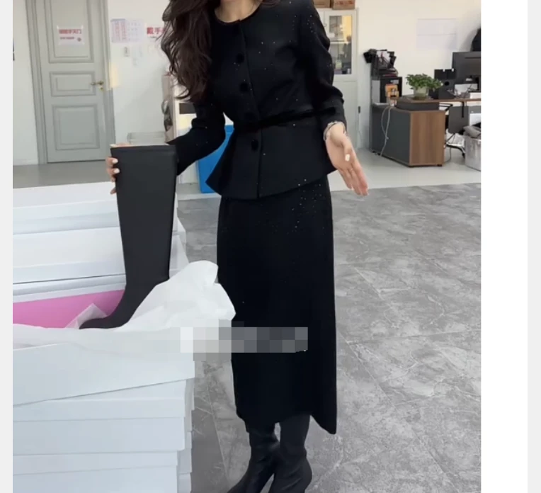 2024冬季新款时尚女装网红高级感休闲爆款高级感上衣裙子套装淘