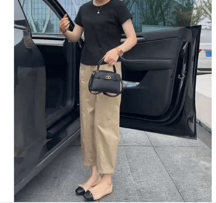 2024夏季新款时尚女装网红高级感休闲爆款时尚上衣裤子简约女初