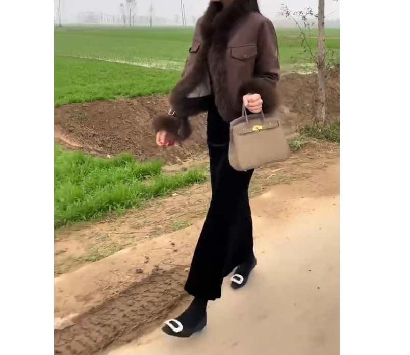 2024冬季新款时尚女装网红高级感韩版潮流外套小众裙子青姐