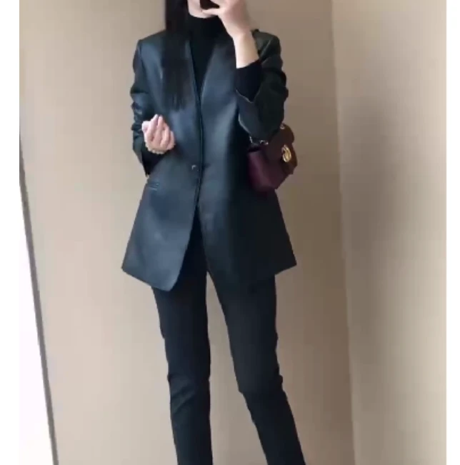 2024冬季新款时尚女装网红高级感设计感洋气外套裤子珍惜