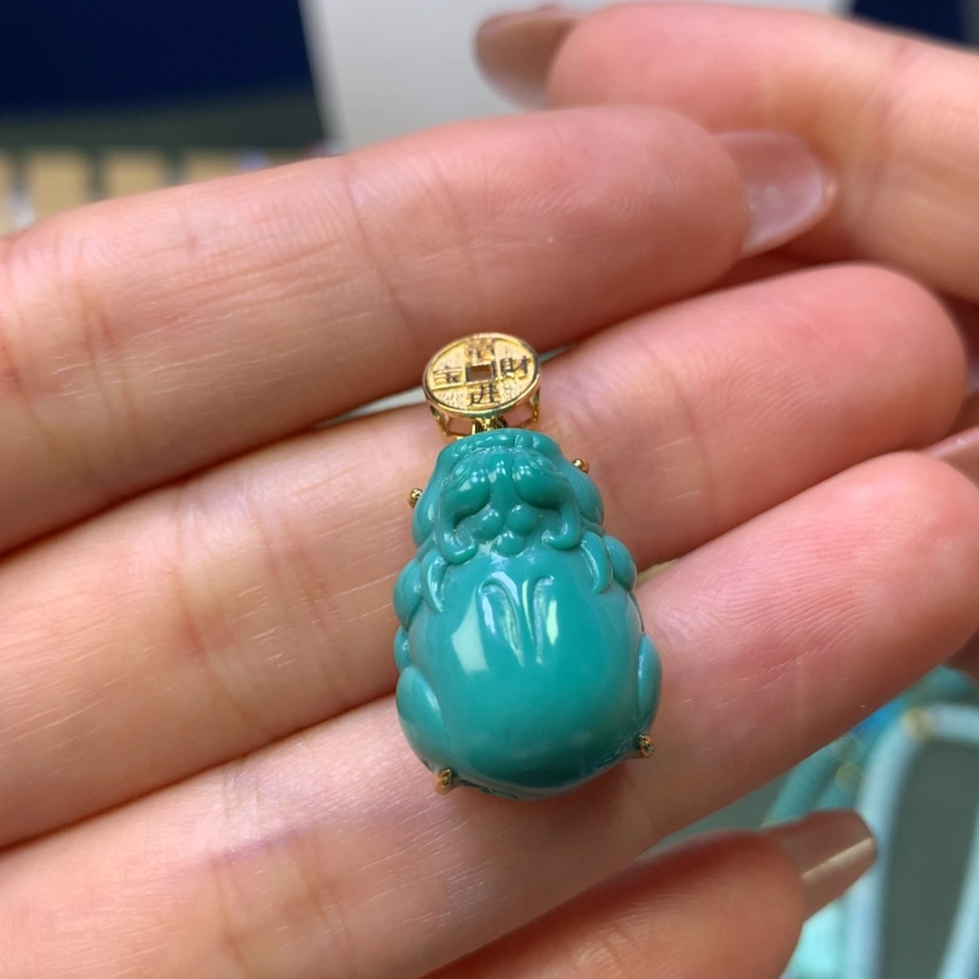 绿松石吊坠18K金镶嵌