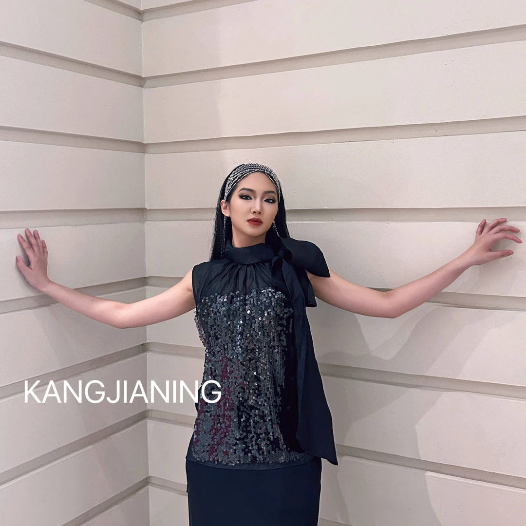 【耀世专享】24夏季设计师款不规则亮片无袖衬衫KC24K149