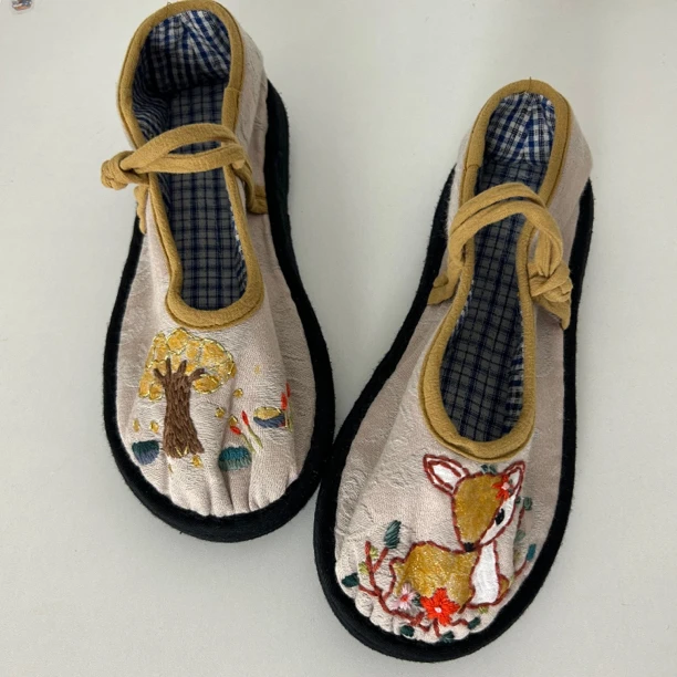 悦唐古韵（小鹿款）手工千层底布鞋舒适透气养脚纯手工刺绣软底面