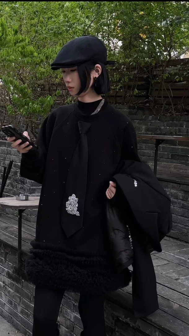 RISING&CLOUDS【莎莎】深圳南油秋冬”显瘦纱边领带卫衣裙”100335