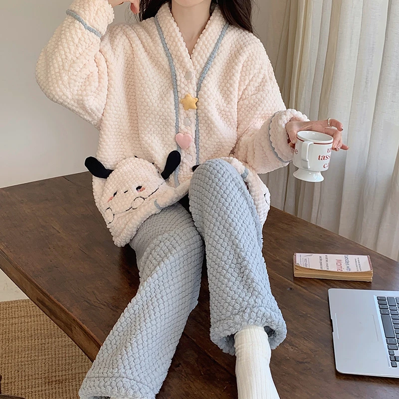 【草莓优选】珊瑚绒睡衣女秋冬季加厚保暖可爱新款家居服套装