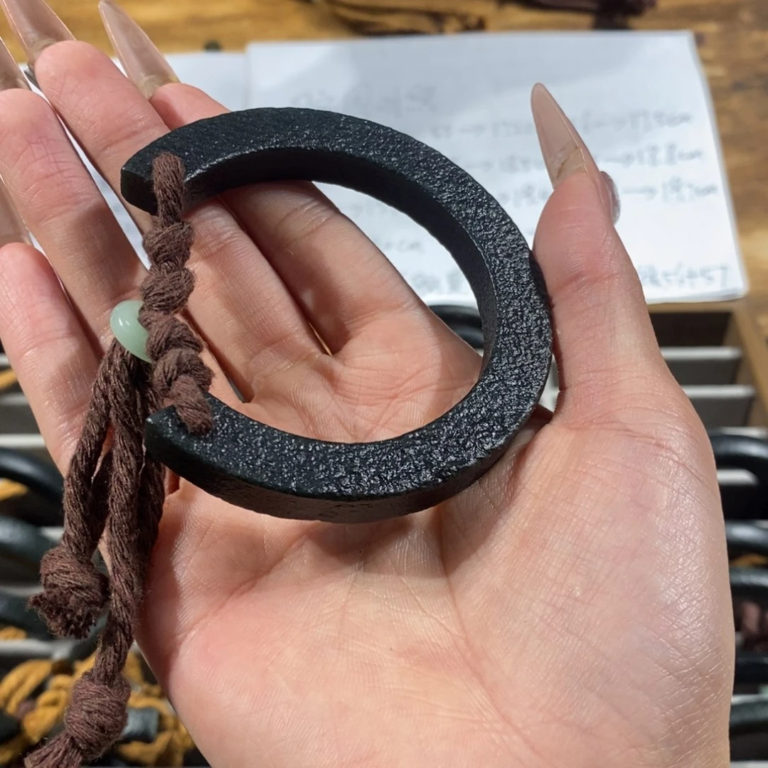 和田玉颈饰未镶嵌布*克