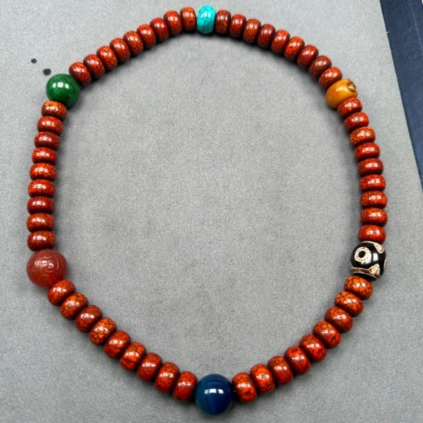 藏传精品天然开片红肉星月手持双绕手男女同款10mm