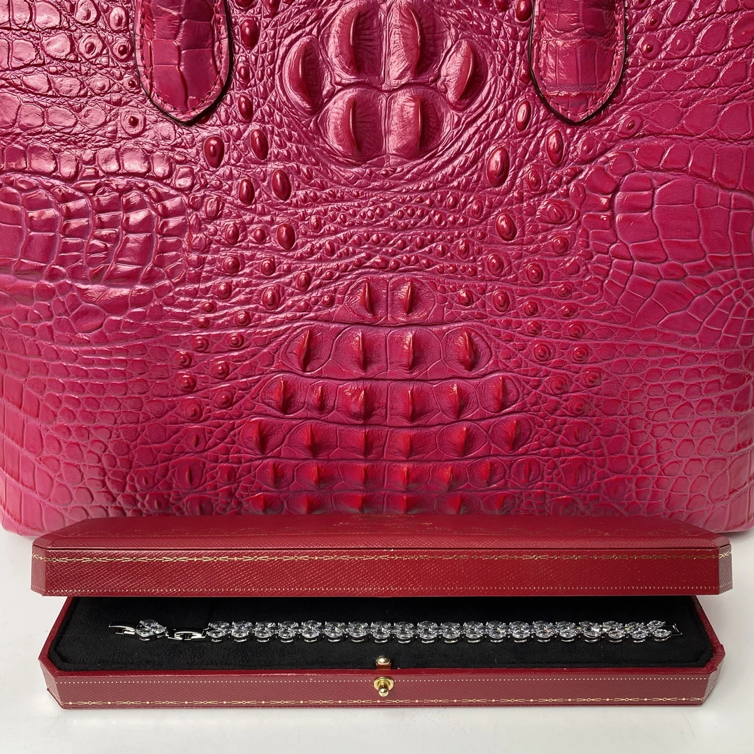 3484手链--收藏级轻奢时尚设计首饰送礼盒