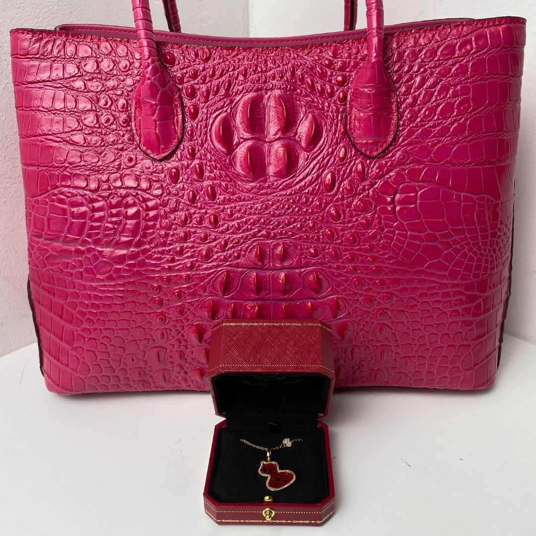 2301项链--收藏级轻奢时尚设计首饰送礼盒