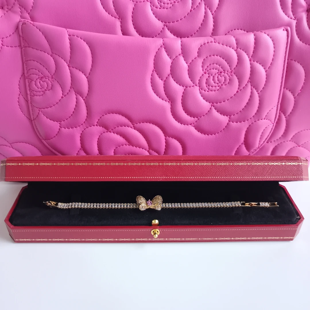 3101手链手镯-粉色收藏级轻奢时尚设计首饰送礼盒