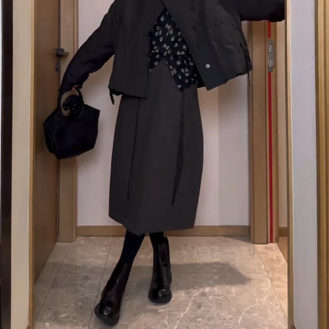 景倩妮韩系百搭休闲花苞中长裙2025早春新款梨形高腰显瘦半身裙