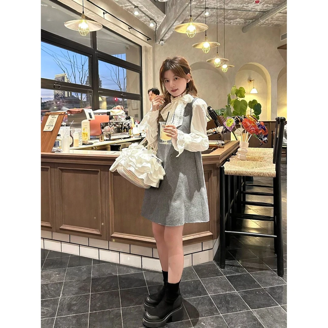 法式春秋两件套装女2024新款灰色背心连衣裙子内搭蝴蝶结绑带衬衫