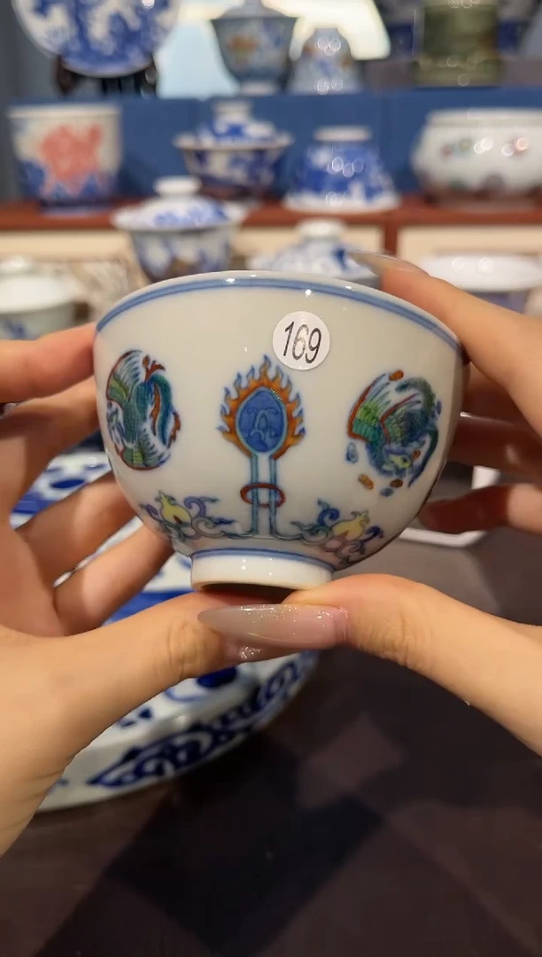 【闪购商品】杯169斗彩团凤鸡心杯