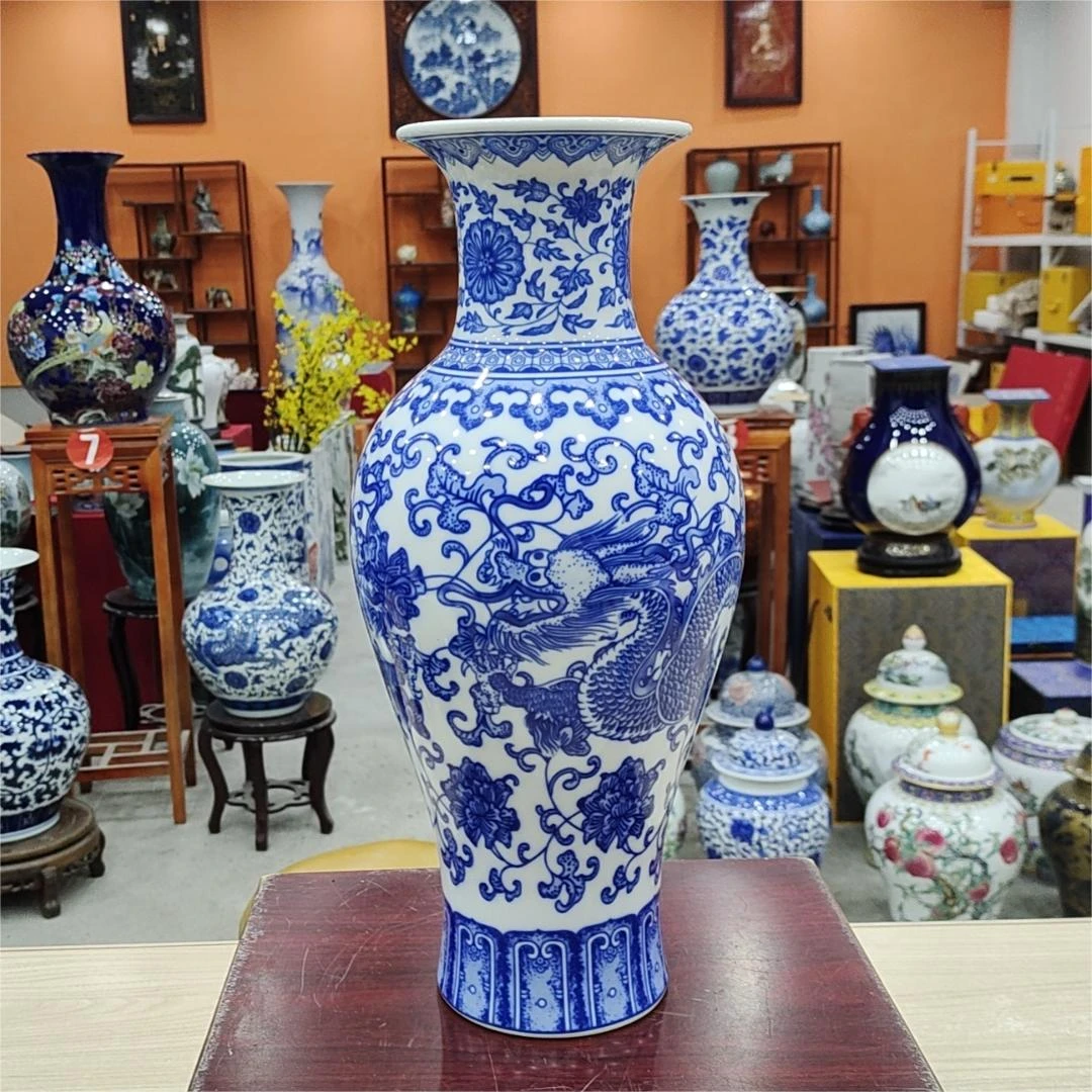 景德镇陶瓷客厅玄关博古架摆件青花龙纹鱼尾瓶