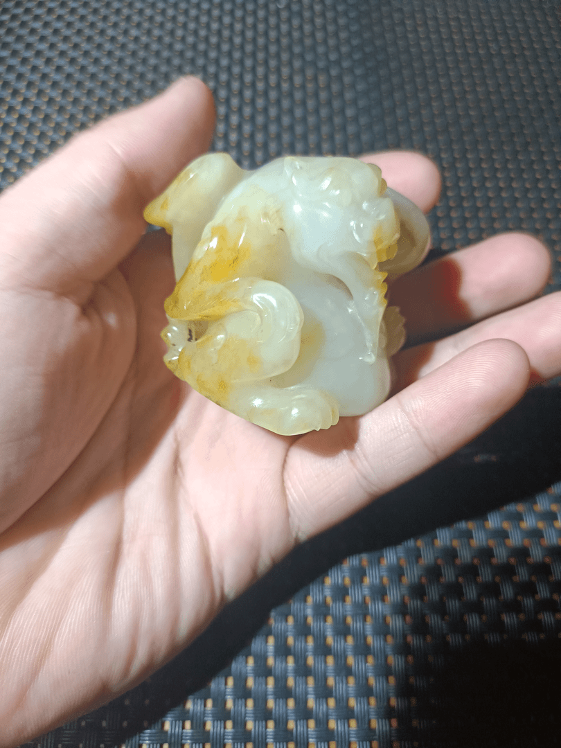 和田玉，玉熊包浆浑厚 玉质温润