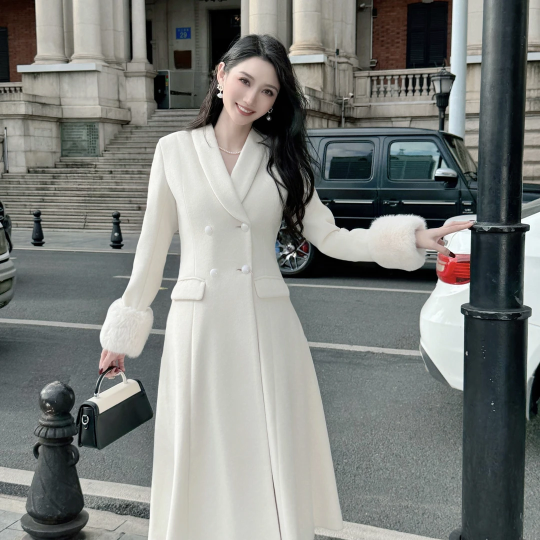 冬季新款保暖加厚小香风法式显瘦收腰长款女神白色毛呢大衣外套女