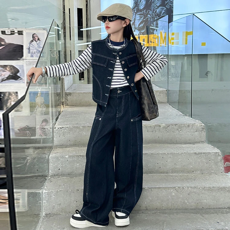 女童春秋装儿童时髦韩版条纹打底衫女孩牛仔马甲阔腿裤炸街三件套